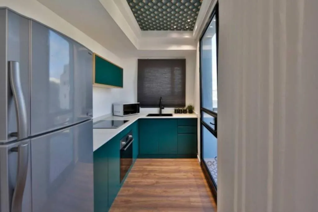 Image 1 of 2Bedroom Suite with balcony and shelter Shenkin Hotel