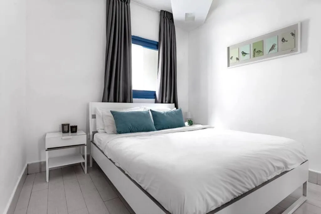 Image 4 of 2Bedroom Suite with shelter Shenkin Hotel