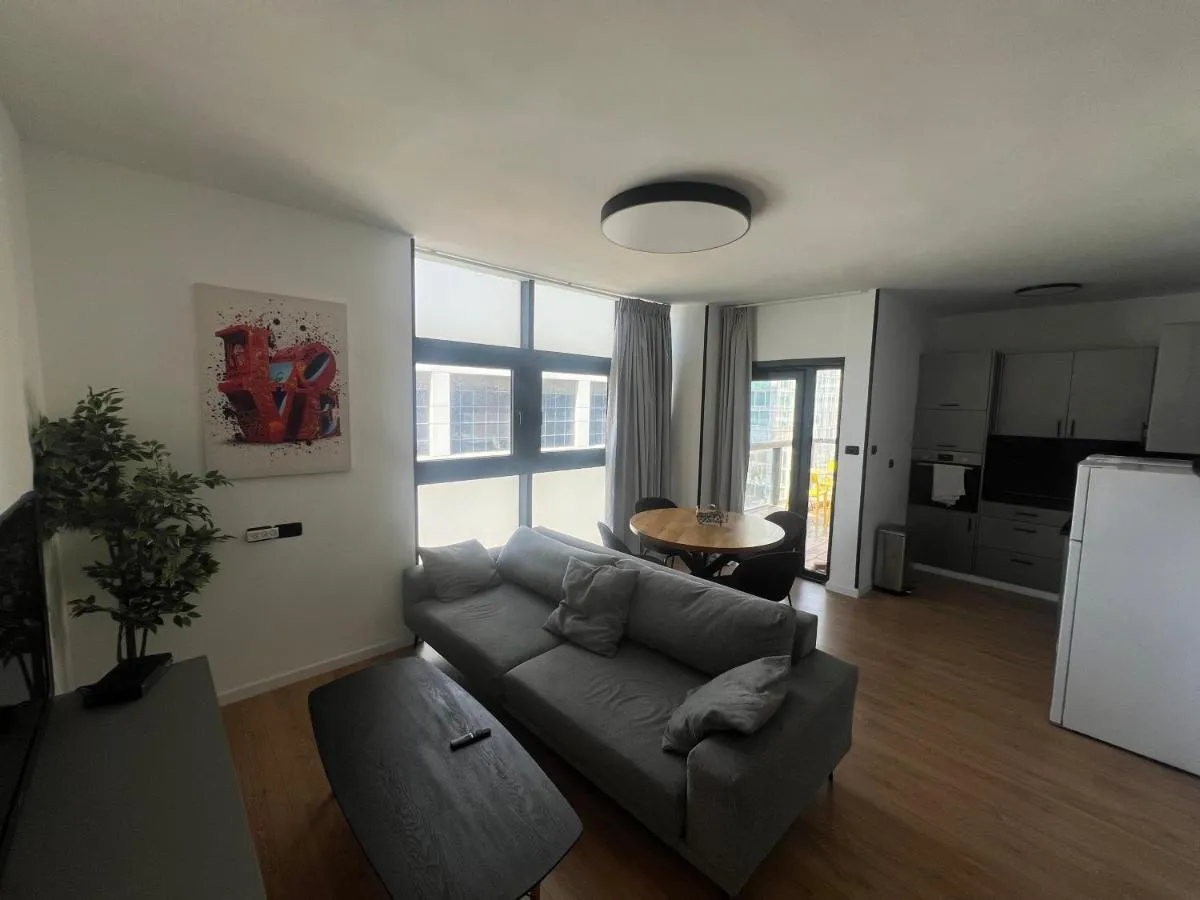 Image 3 of 3Bedrooms Suite With Balcony and shelter Yarkon