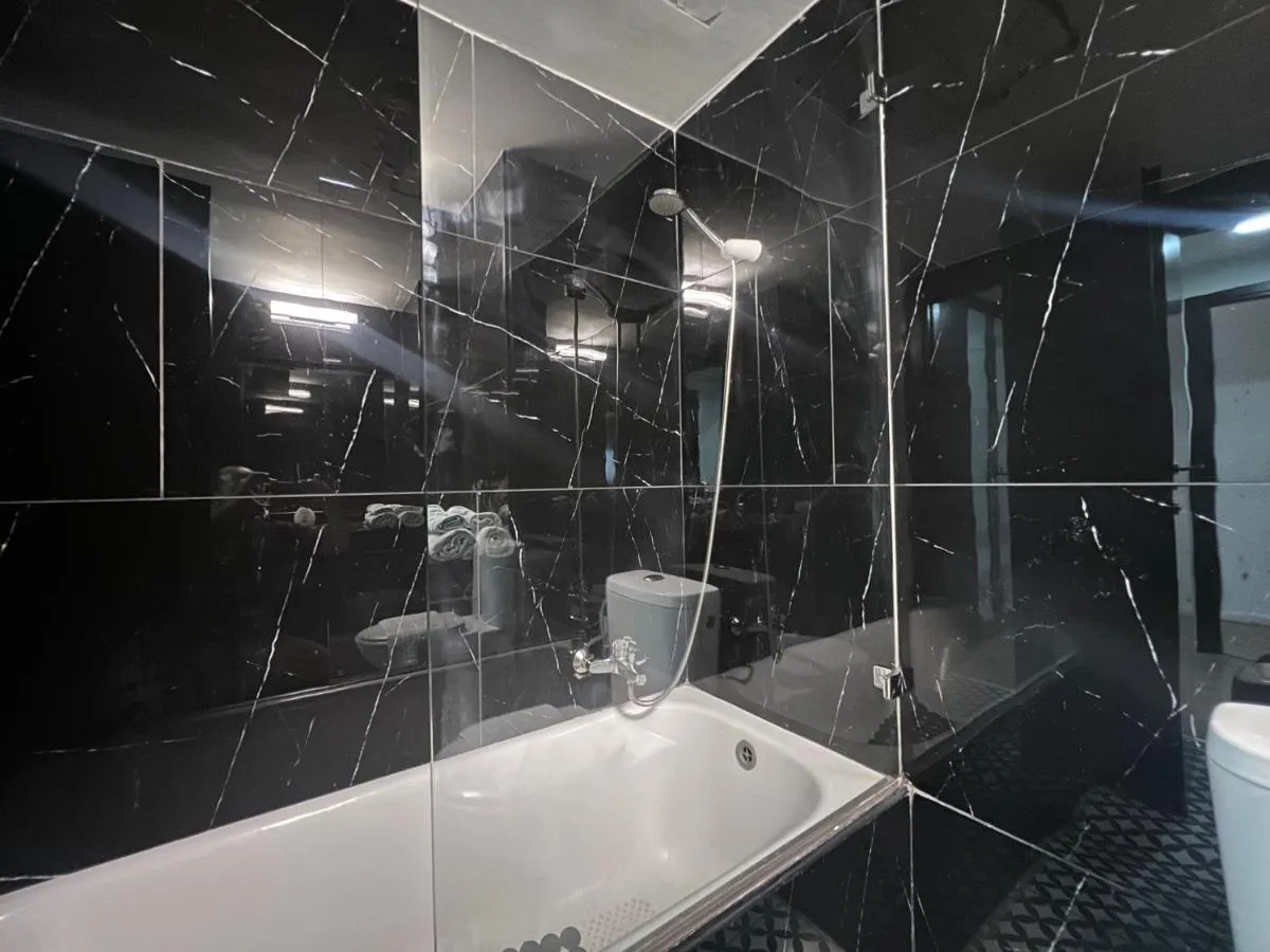 Image 2 of 3Bedrooms Suite With Balcony and shelter Yarkon15