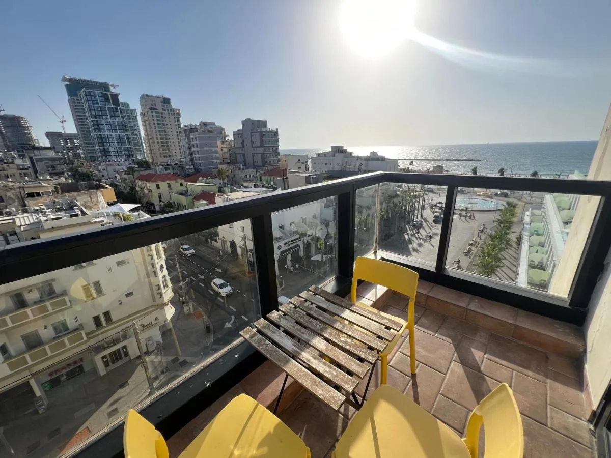 Image 5 of 3Bedrooms Suite With Balcony and shelter Yarkon15