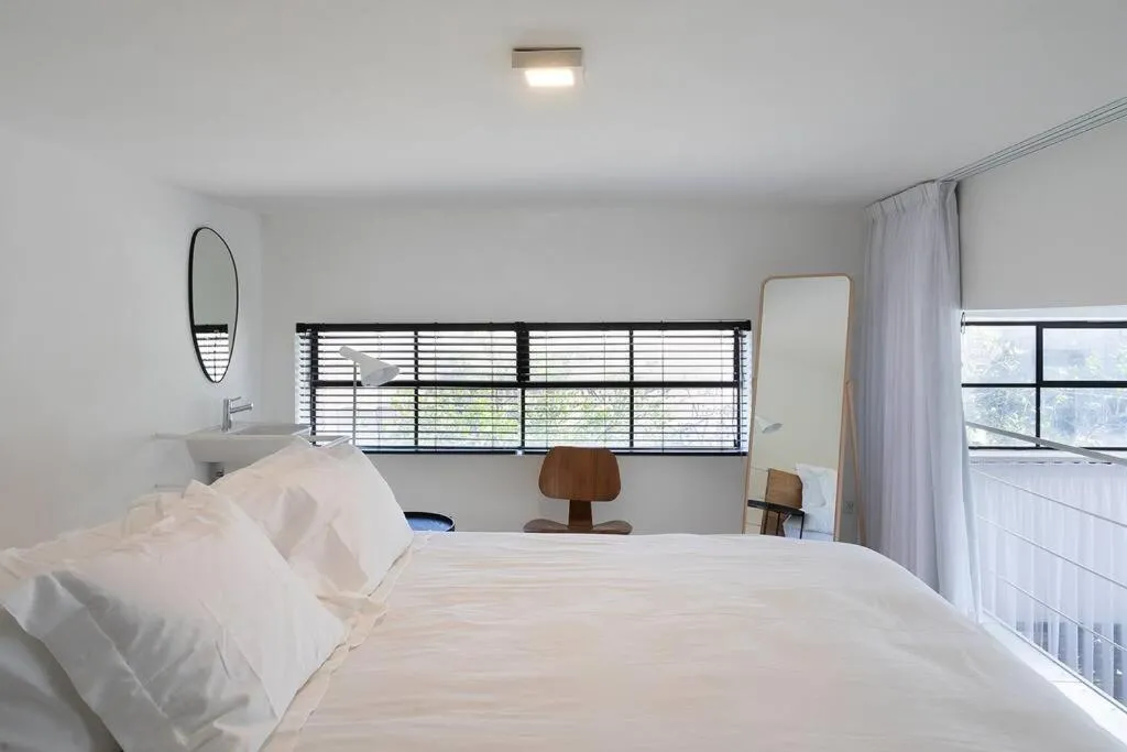 Image 6 of A Bauhaus Gem – Prime Location