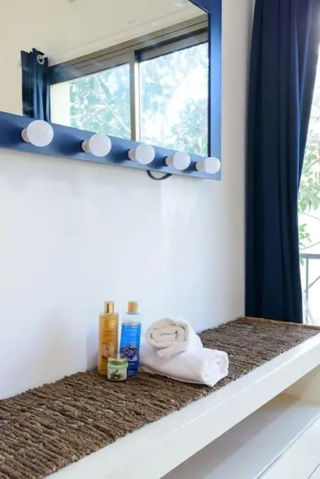 Image 3 of ART style apt steps from Hilton beach Tel Aviv