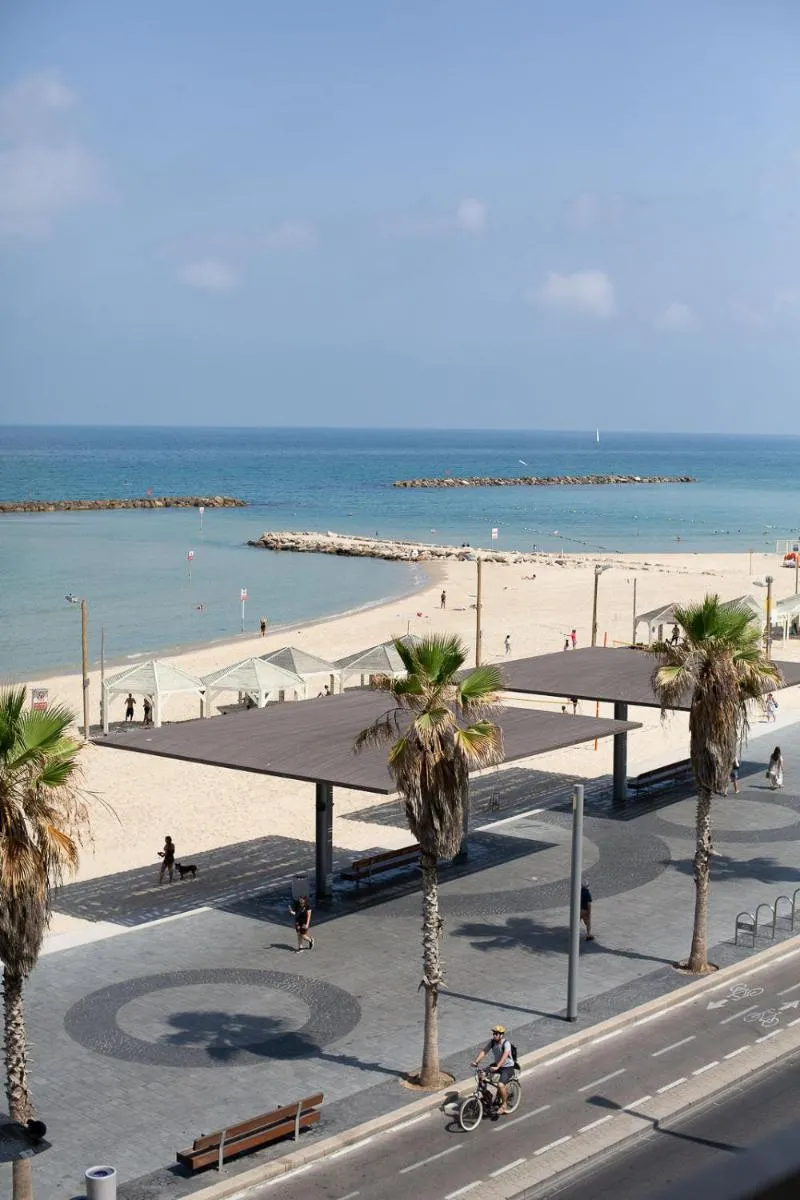 Image 5 of Amazing Panoramic Sea View With Balcony Best Location