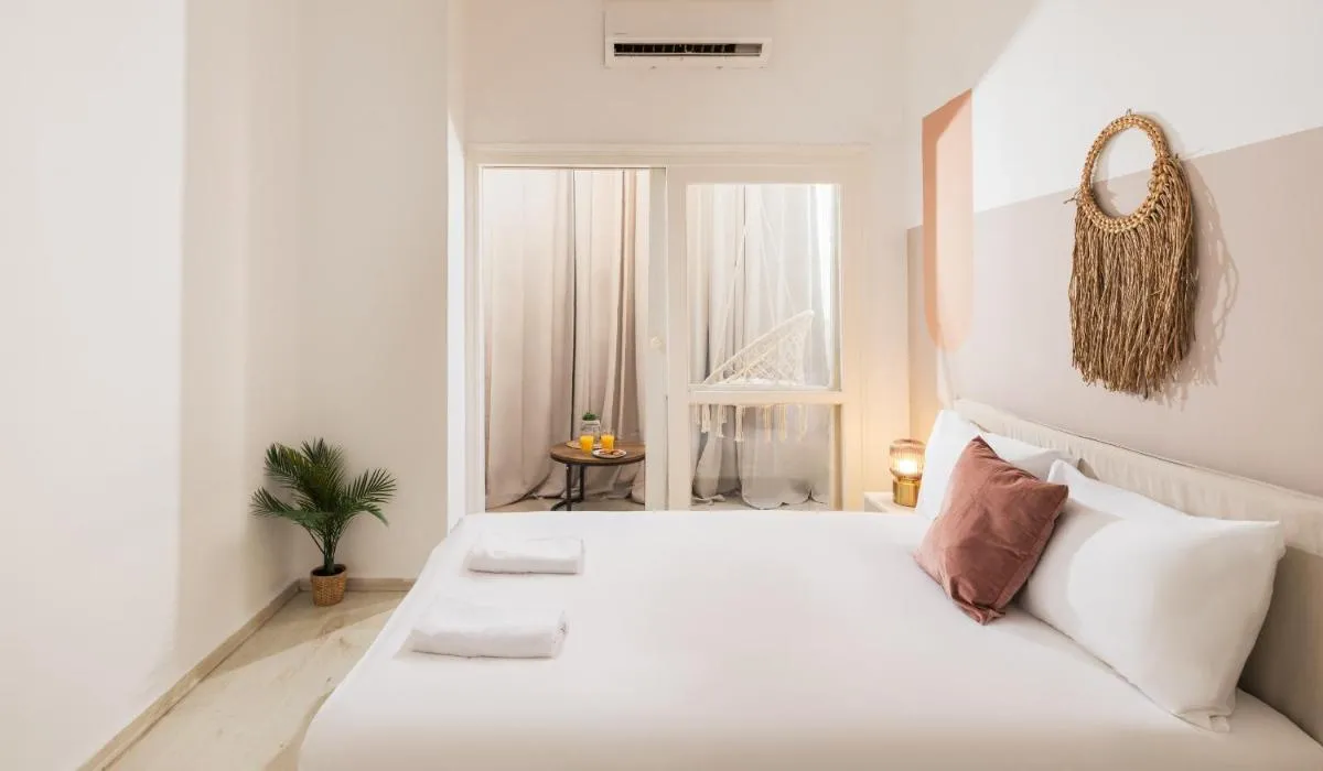 Image 1 of Authentic 2 bedrooms apt near the beach