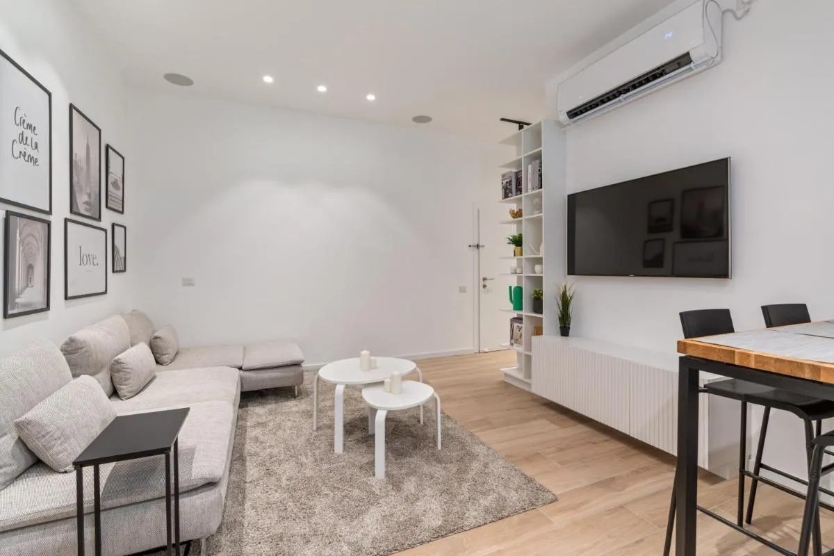 Image 4 of BROWN SUITE Tel Aviv