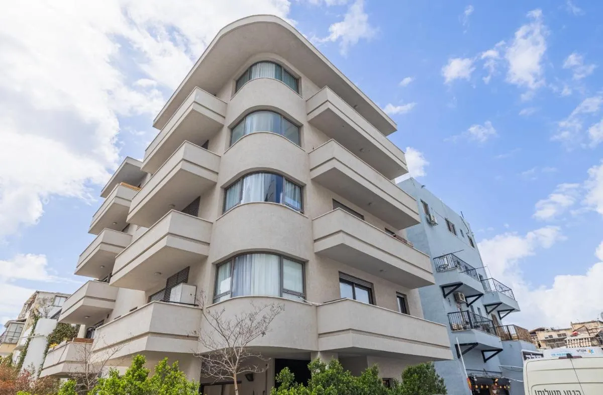 Image 5 of Beach & Market Designed Duplex