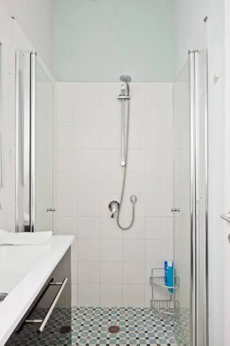 Image 4 of Beautifully Renovated 2BR with Balcony Beachfront*