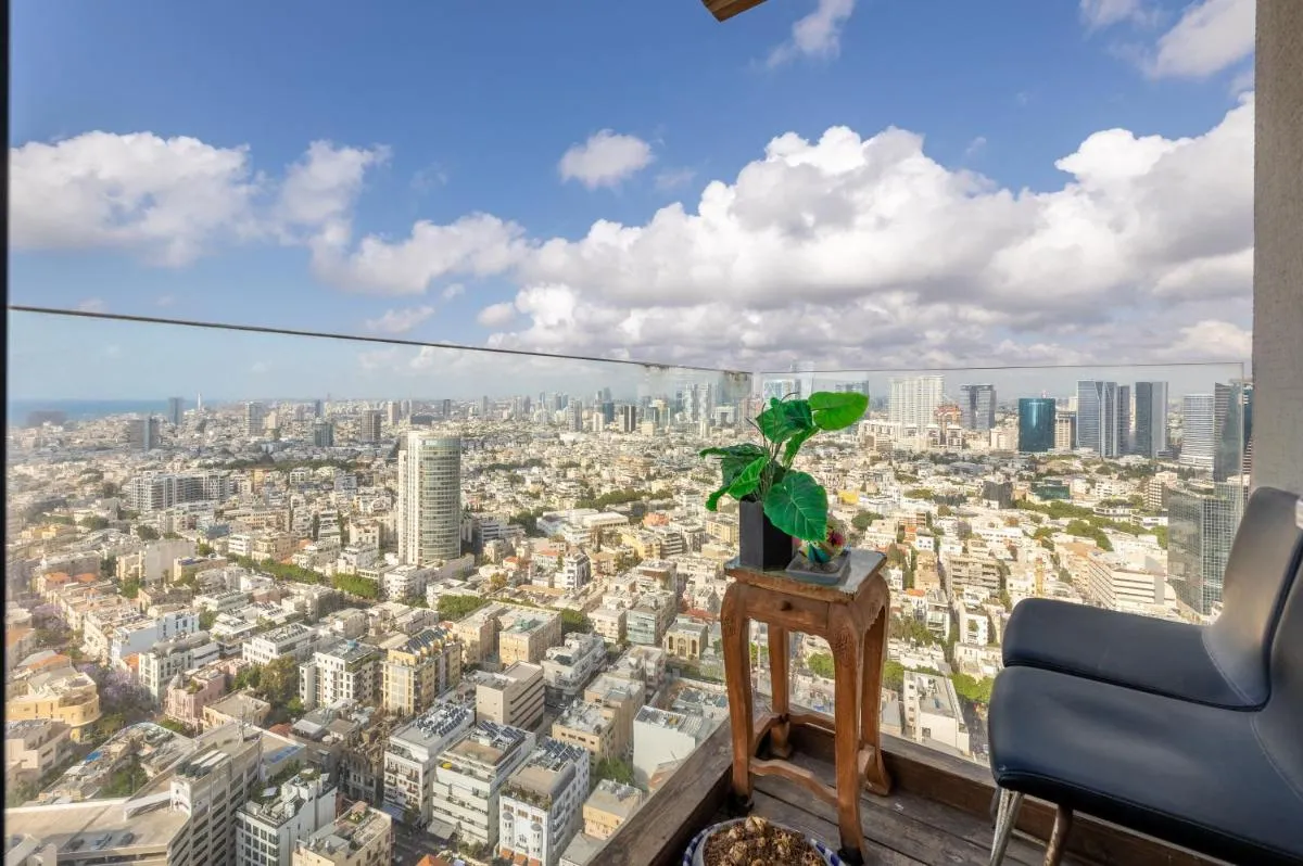 Image 5 of BreezHouse S T 32 Penthouse