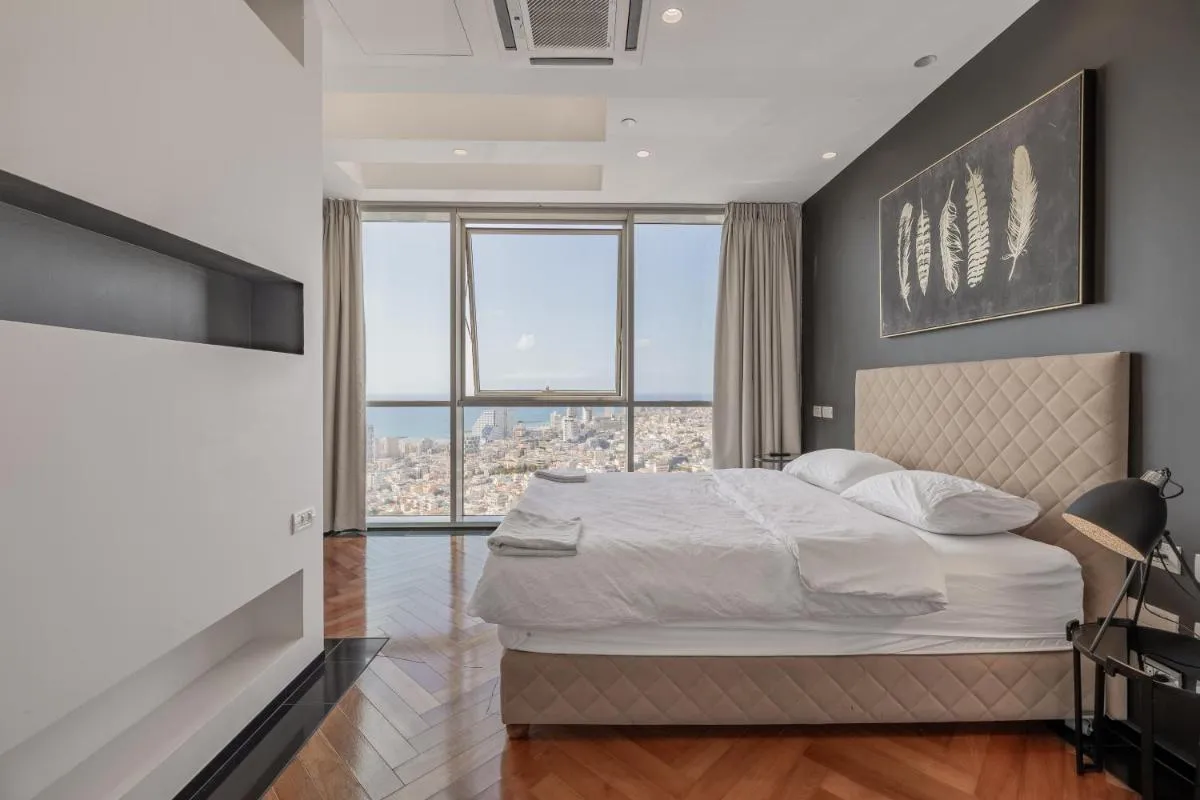 Image 1 of BreezHouse S T 32 Penthouse