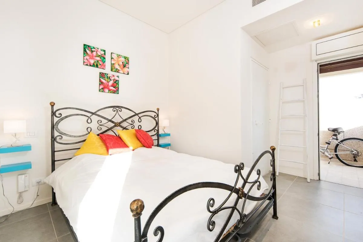 Image 6 of Bright 1BR Apartment w Balcony & Mamad 10 min Walk from Beach by Sea N’ Rent