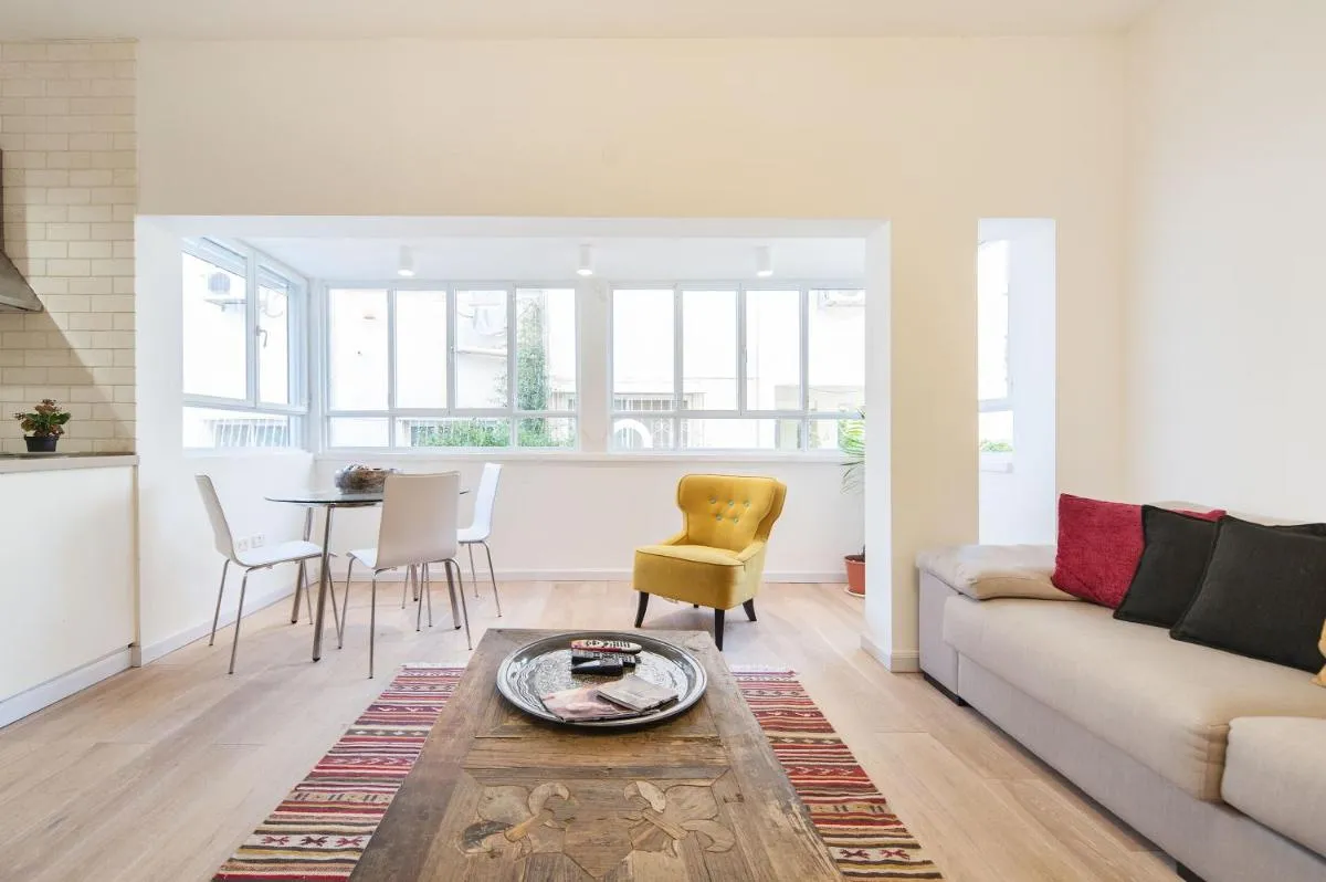 Image 3 of Bright 2BD Apartment in the Heart of Tel Aviv with Shelter by Sea N’ Rent