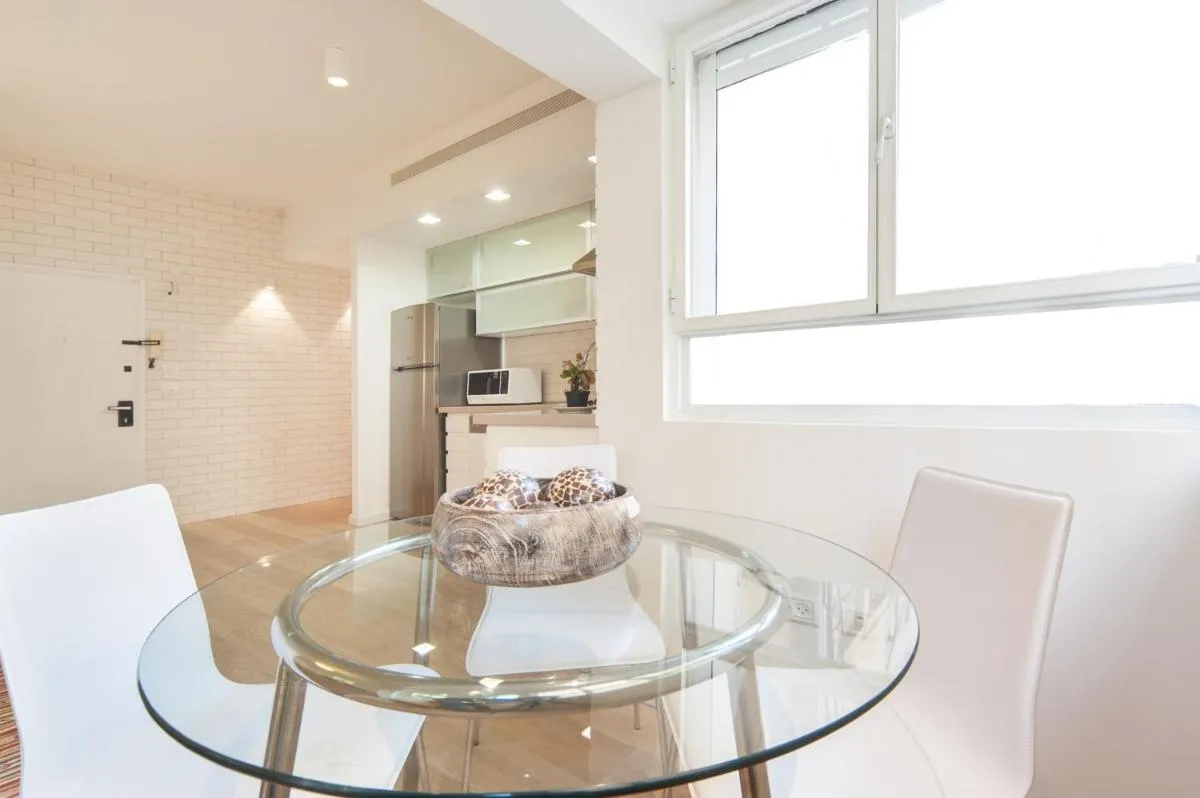 Image 6 of Bright 2BD Apartment in the Heart of Tel Aviv with Shelter by Sea N’ Rent