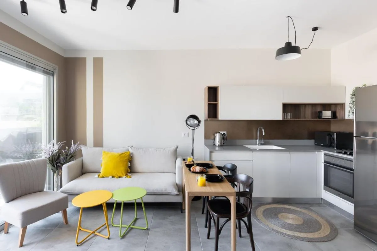 Image 5 of Bright & Chic Apartment with Mamad in the City by Sea N’ Rent