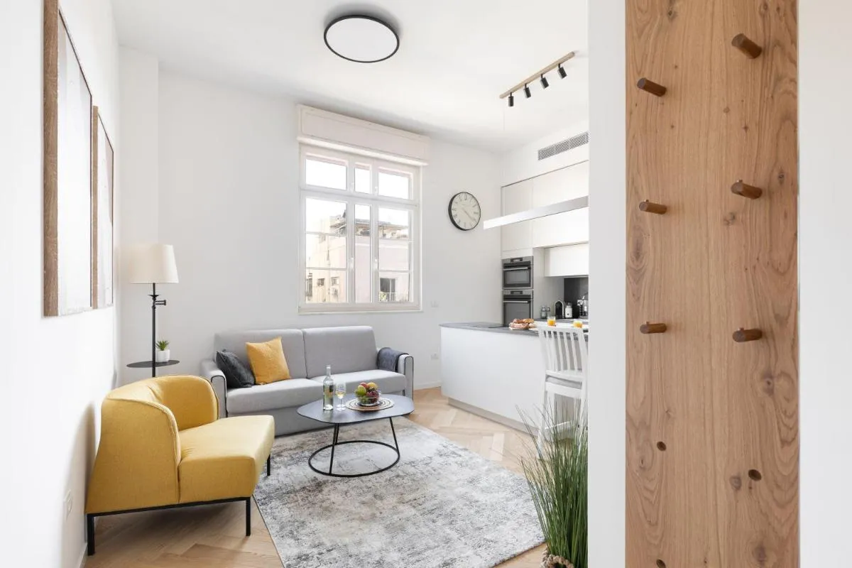 Image 2 of Charming 1BR Apt w Modern Fixtures in City Center with Shelter by Sea N’ Rent