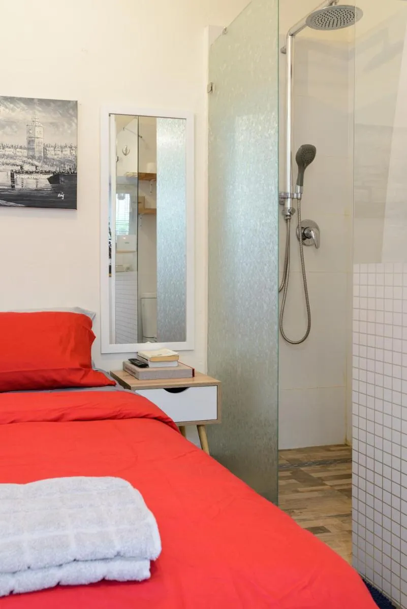 Image 3 of Charming Boutique Studio – TLv Center