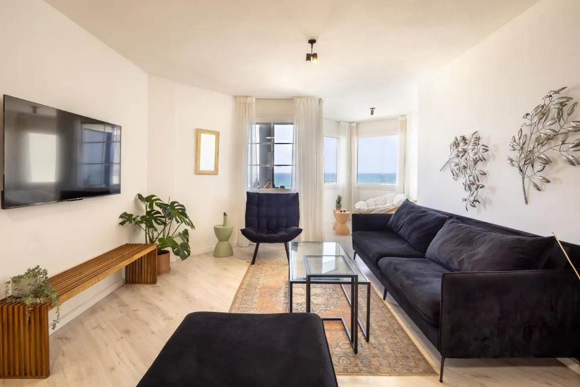 Image of Chic 3BR Apt w Parking on the Beach with Shelter by Sea N’ Rent