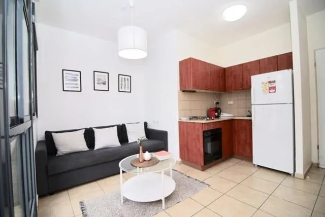 Image 6 of Chic apartment! city center