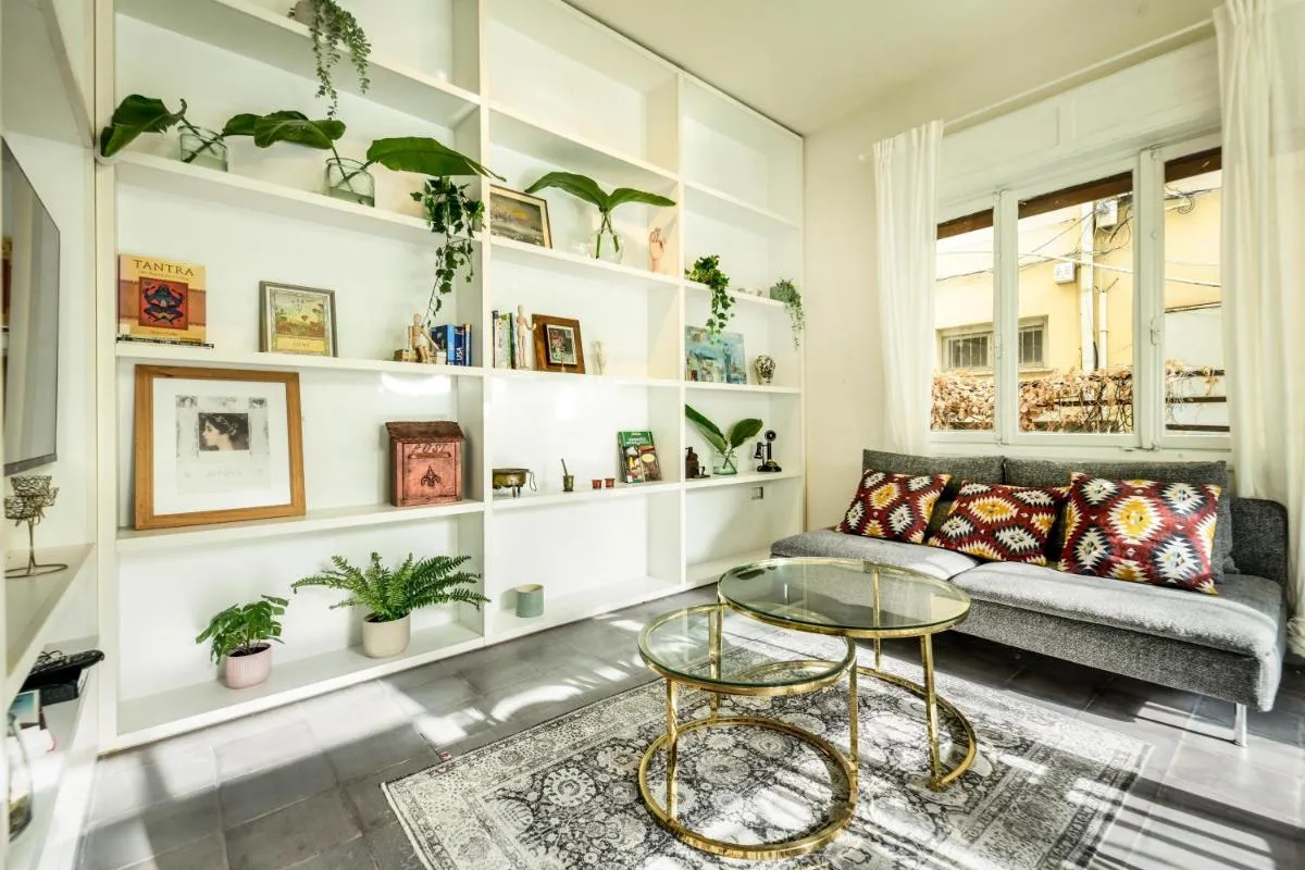 Image 4 of City Living at Tel Aviv’s Famous Rothschild Boulevard by Sea N’ Rent