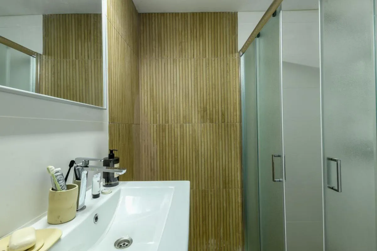 Image 2 of Cozy 1BR Studio Apartment in Heart of Tel Aviv with Shelter by Sea N’ Rent