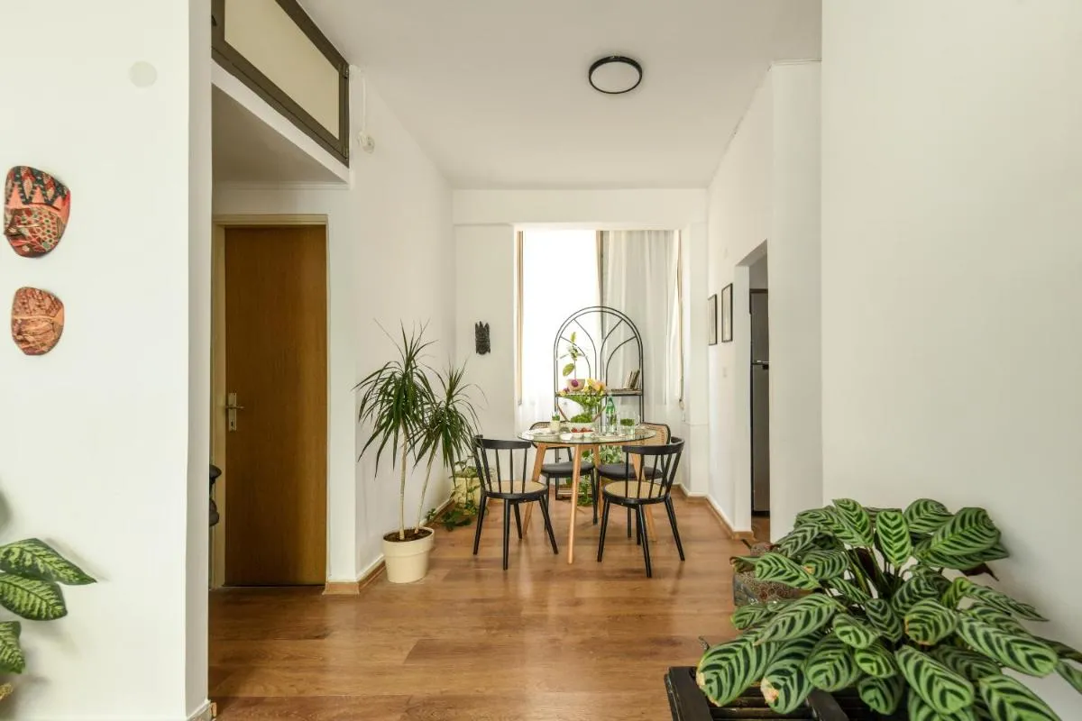Image 1 of Cozy 2BR Apt w Green Oasis a 3 Min Walk from Beach and Shelter by Sea N’ Rent