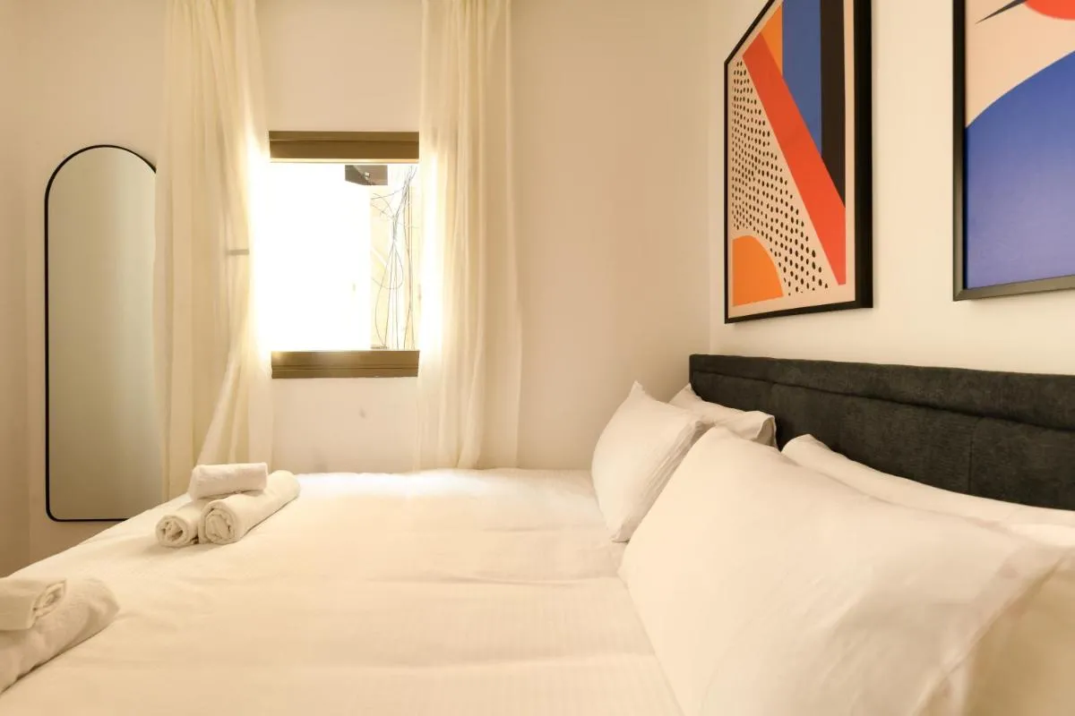 Image 4 of Cozy Apt with Mamad 4-min from the Beach by Sea N’ Rent