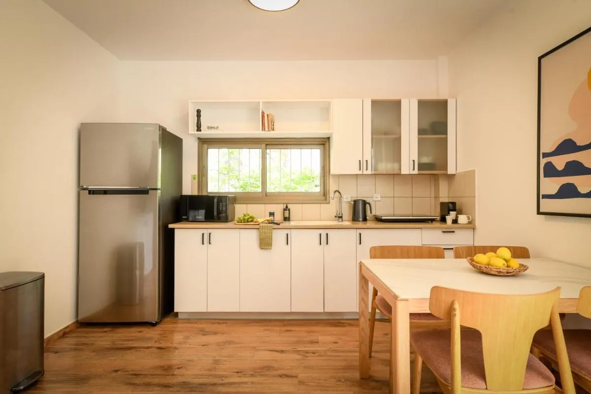 Image 2 of Cozy Apt with Mamad 4-min from the Beach by Sea N’ Rent