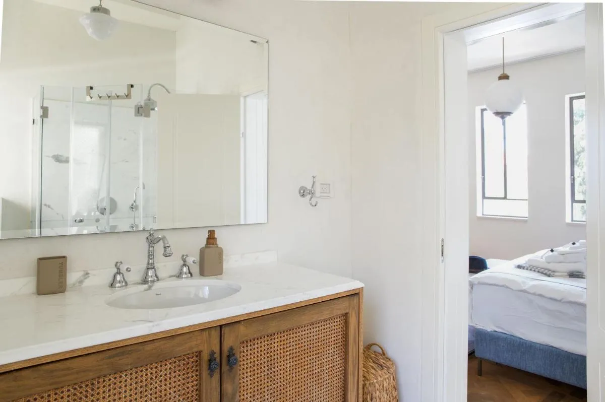 Image 2 of David Zehavi Apt #1