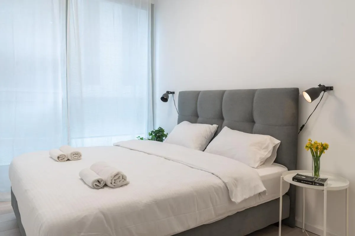 Image 3 of Deluxe Apartment in Top Tel Aviv Neighbourhood with Mamad by Sea N’ Rent