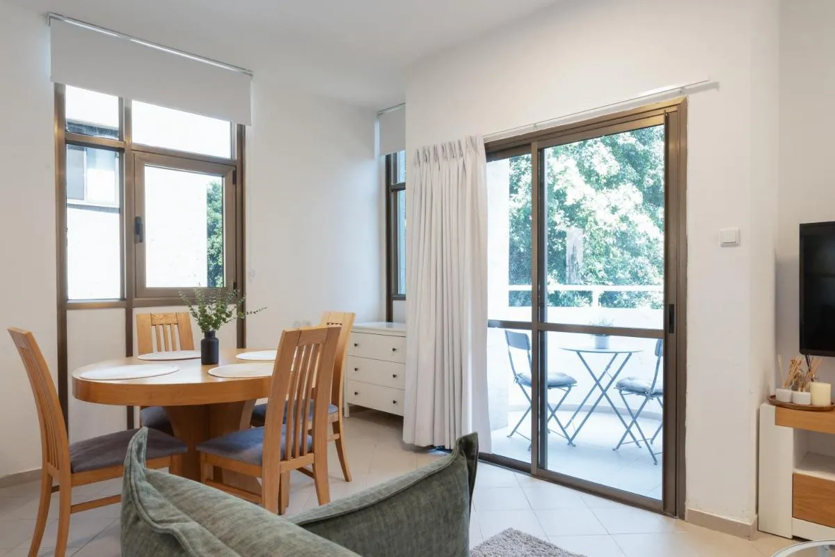 Image 3 of Eliezer Ben Yehuda Residence WITH SHELTER
