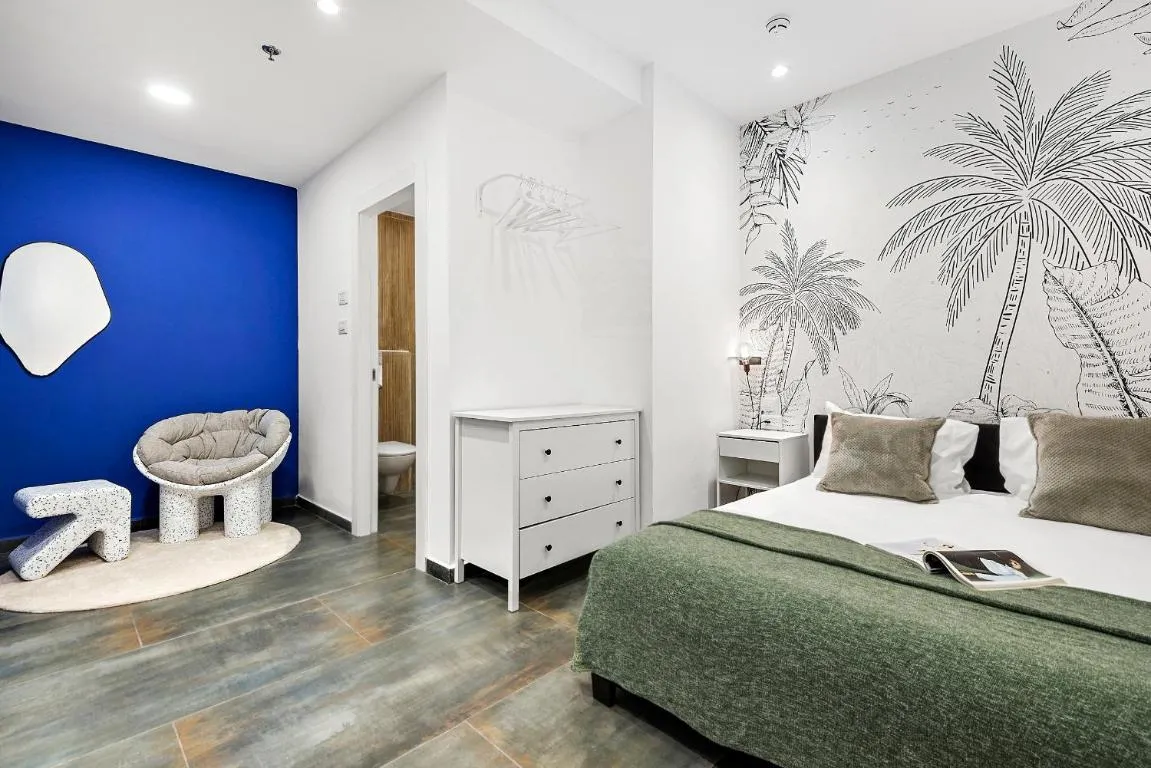 Image of Fresh new place, central w Bomb Shelter right next to the beach M3