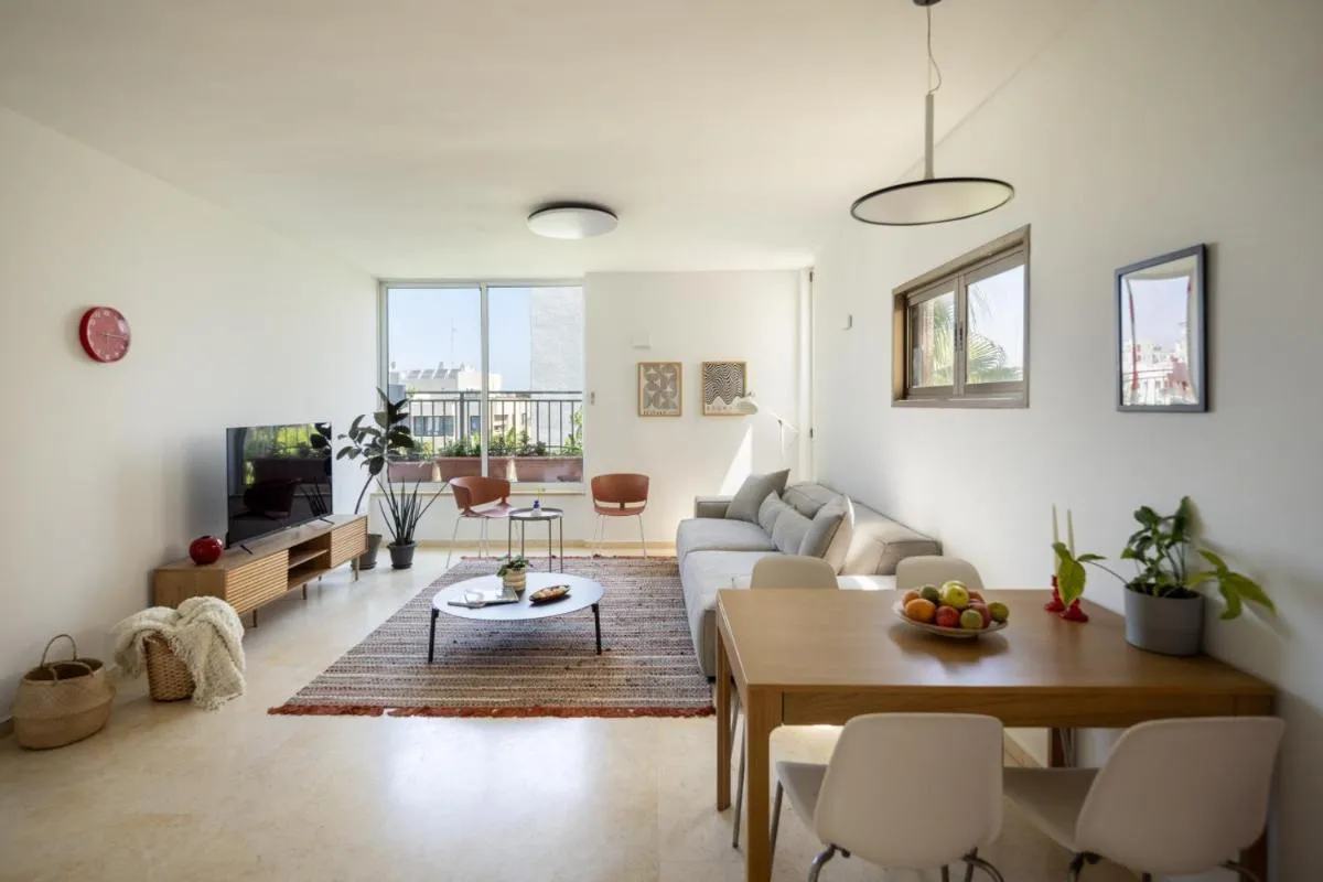 Image 4 of Green Oasis in Tel Aviv Old North by Sea N Rent