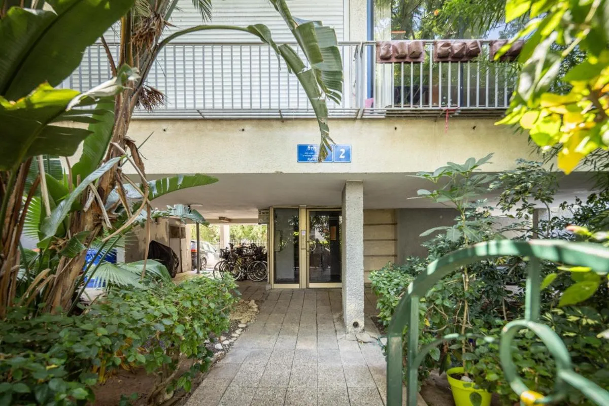 Image 5 of Green Oasis in Tel Aviv Old North by Sea N Rent