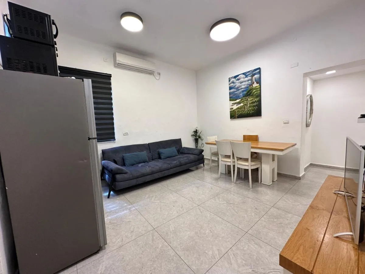 Image 2 of Ha-Yarkon Thirthy Nine