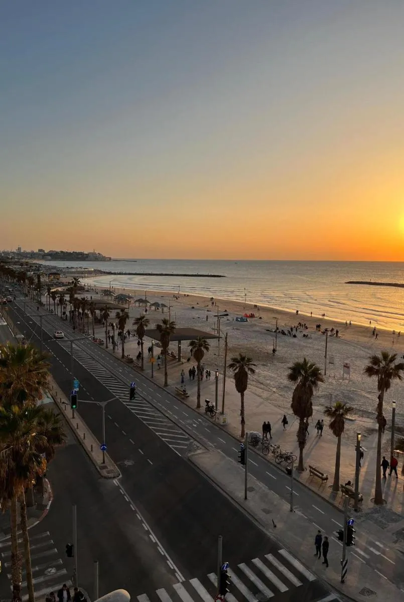 Image 3 of Ha-Yarkon Thirthy Nine