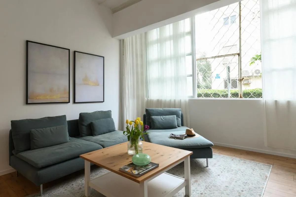 Image 3 of Homey & Spacious 2BR Apt in the Heart of Tel-Aviv by Sea N’ Rent