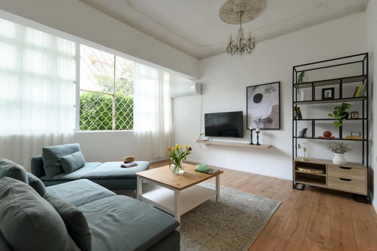 Image 1 of Homey & Spacious 2BR Apt in the Heart of Tel-Aviv by Sea N’ Rent