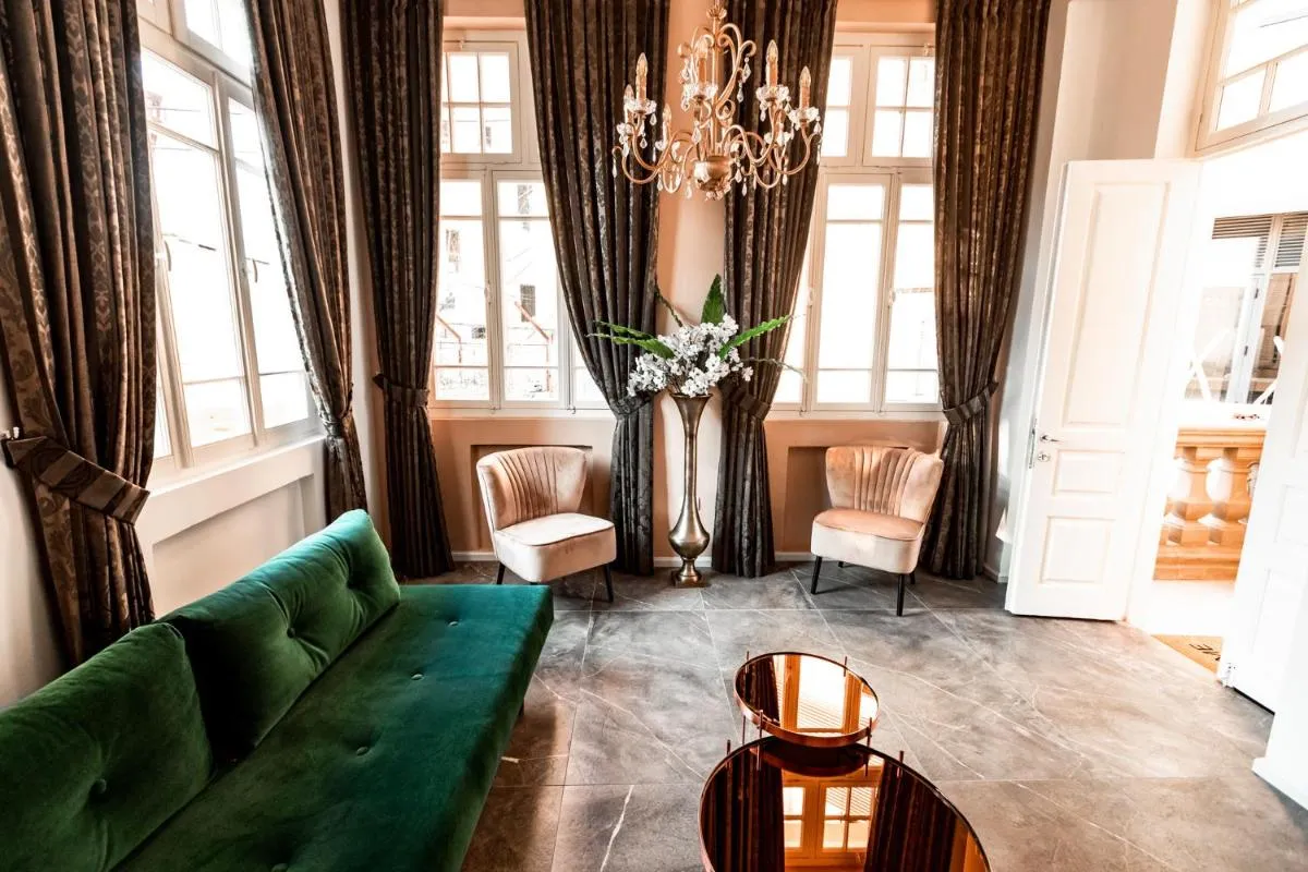 Image 1 of House of Palm – One of a Kind