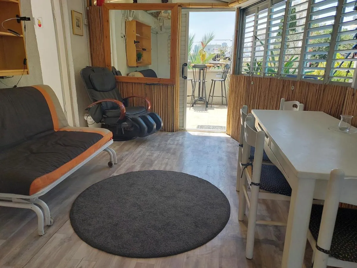 Image 4 of Indigo roof garden Apt. 1BR 1BA