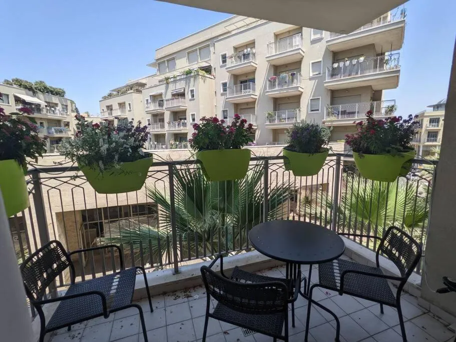 Image 5 of Jaffa’s Hideaway – Lux 2BR w/balcony and parking!