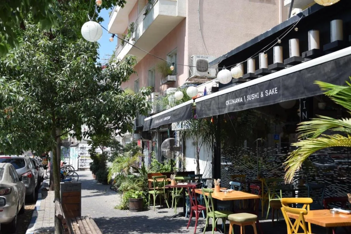 Image 1 of LevonTLV
