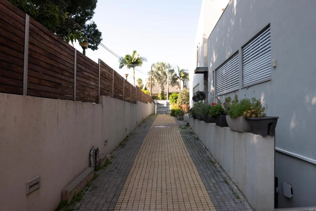 Image 4 of Live at TLV