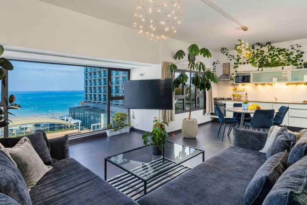 Image 5 of Luxury Apartment On Gordon Beach 146