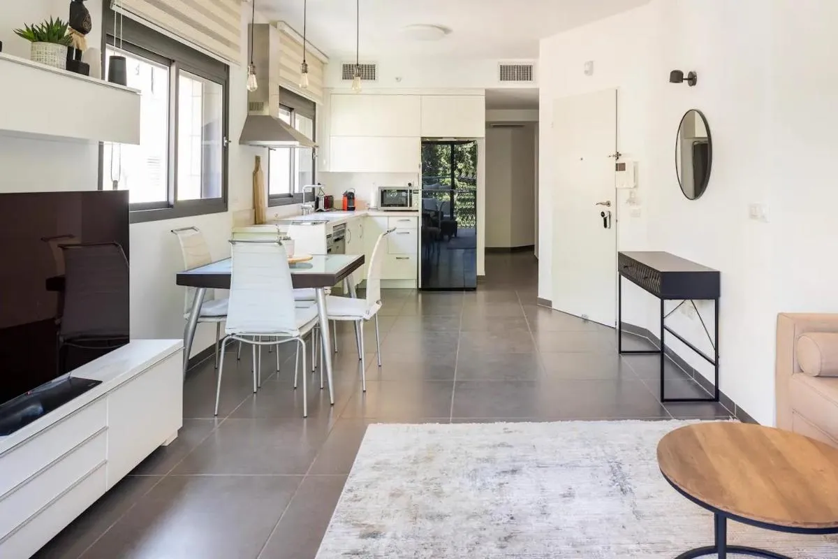 Image 3 of Luxury Oasis Tel Aviv Beach