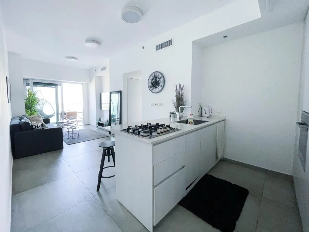 Image 4 of Midtown Tel Aviv Luxury Apartment