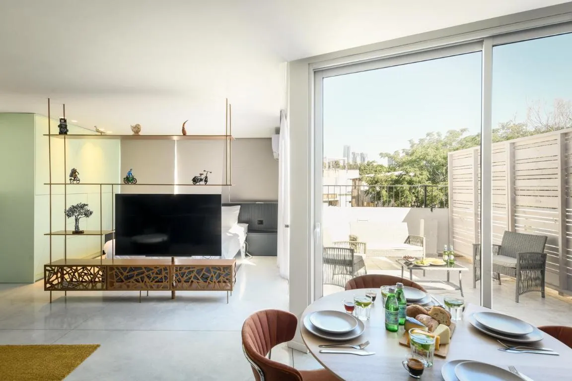 Image of Modern Studio Apt w Balcony in Heart of Tel Aviv by Sea N’ Rent