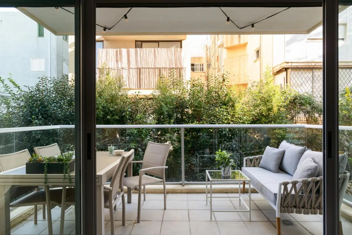 Image 5 of Quiet Hideaway & Terrace near Beach by FeelHome