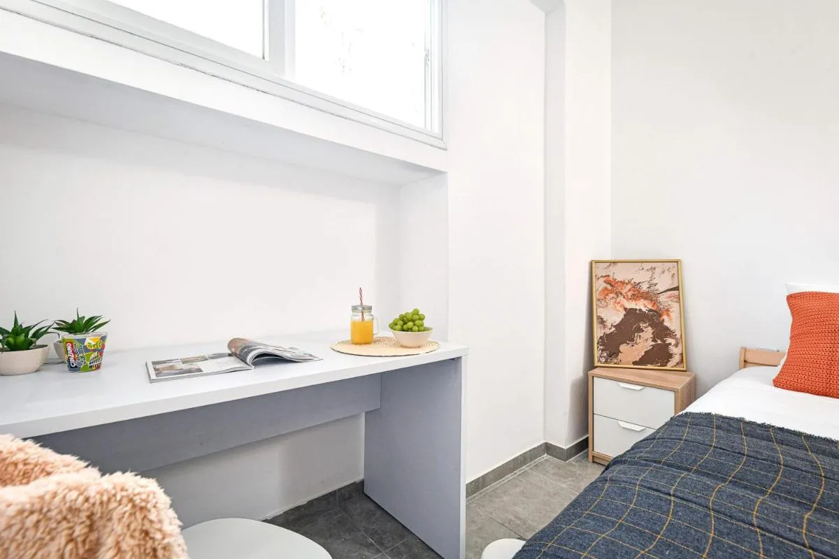 Image 6 of Quiet Street in a Super Central Location Classic Apartment with Shelter by Sea N’ Rent