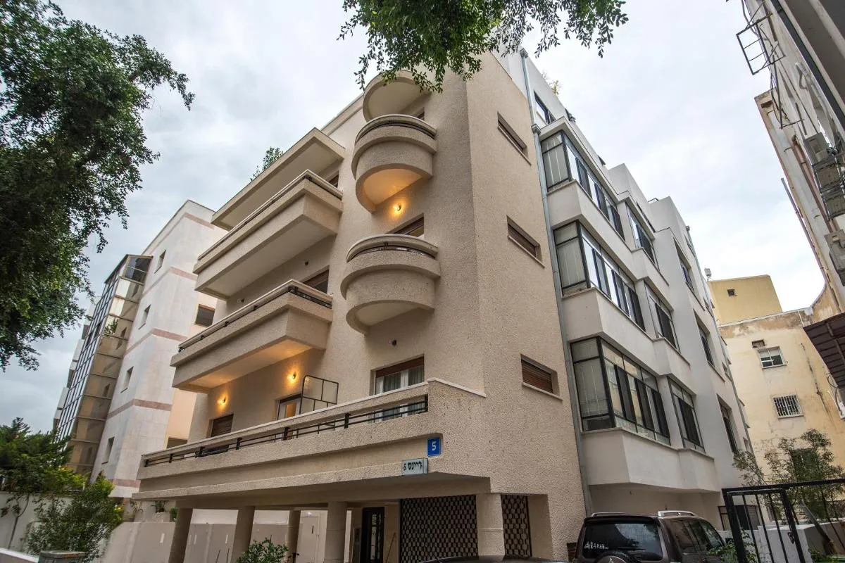 Image 4 of Reines5 TLV