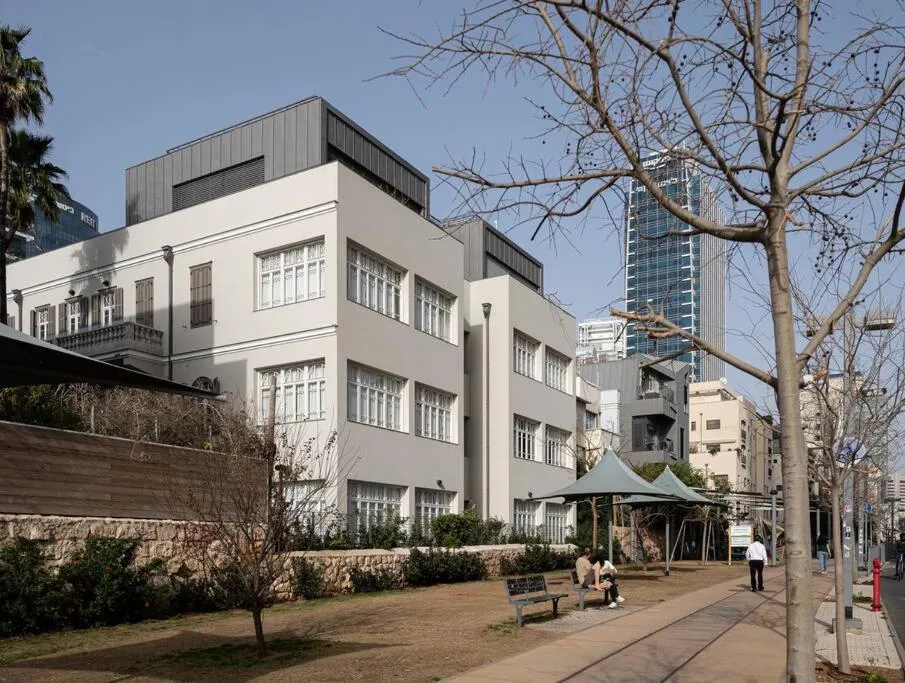 Image 5 of Romano Neve Tzedek Penthouse